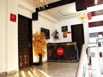 Oyo Rooms Pitampura Rani Bagh 뉴델리 외부 사진