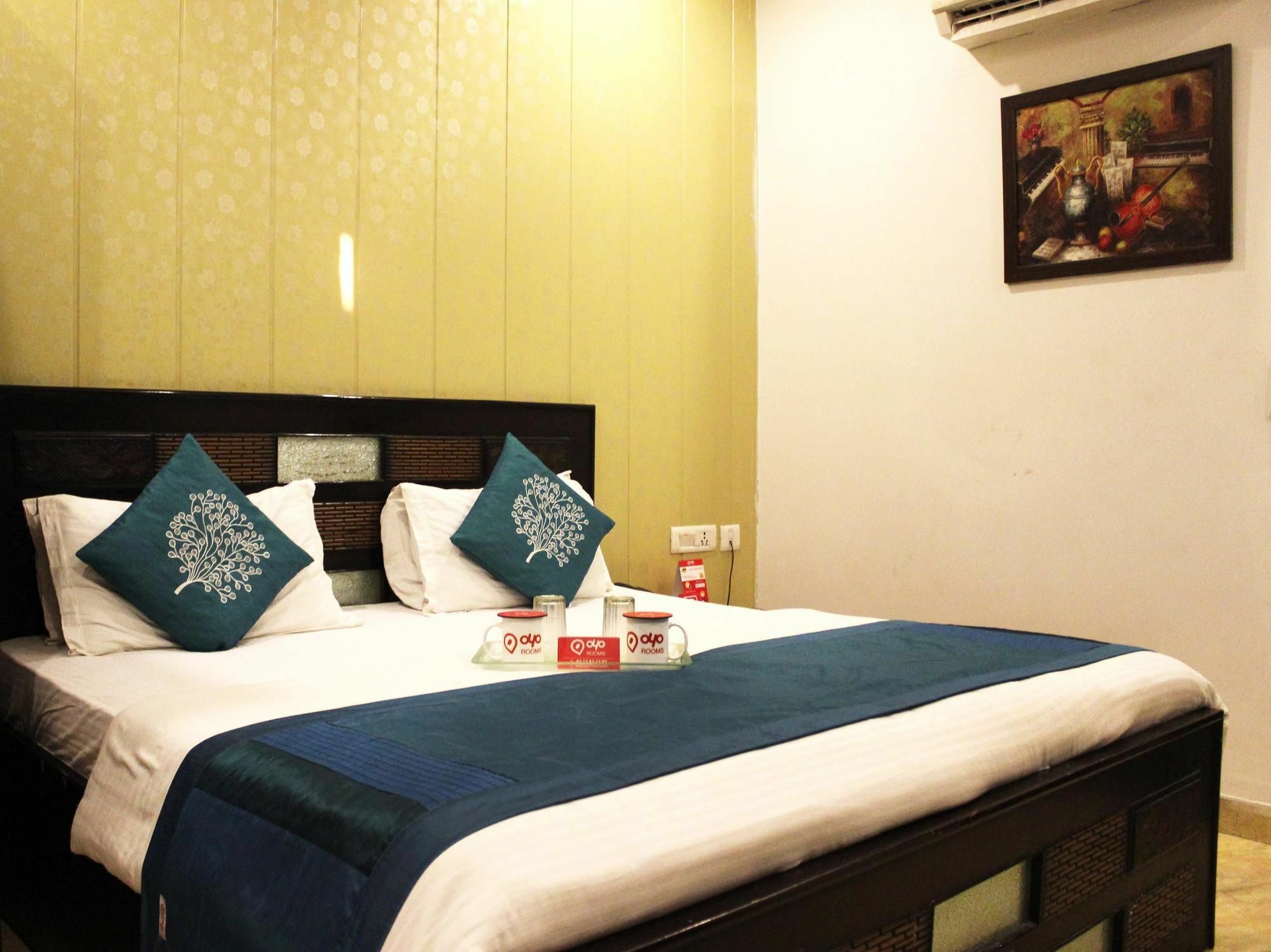 Oyo Rooms Pitampura Rani Bagh 뉴델리 외부 사진