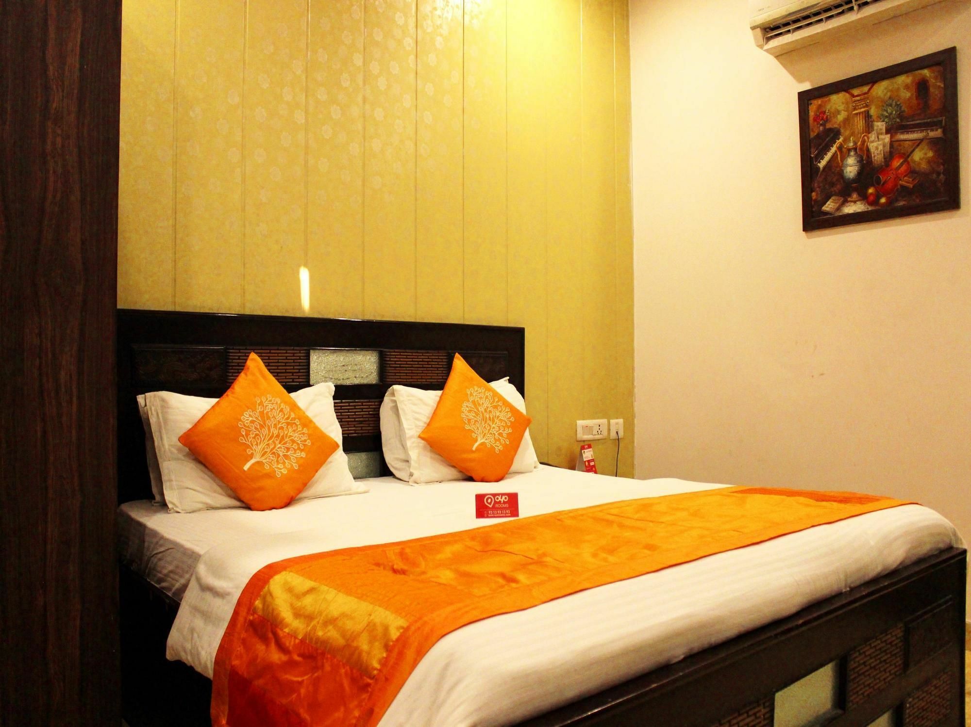 Oyo Rooms Pitampura Rani Bagh 뉴델리 외부 사진